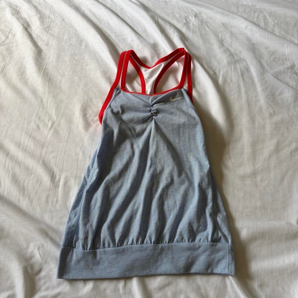 Nike Y2K baby blue and orange small women's activewear tank top built in bra